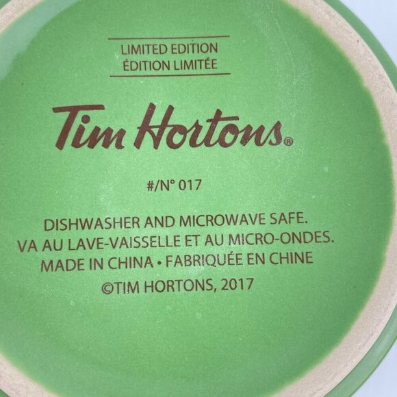 Tim Hortons Canadian Beaver Mug Limited Edition No. 017 16 oz Green Blue 2017 - Picture 6 of 6